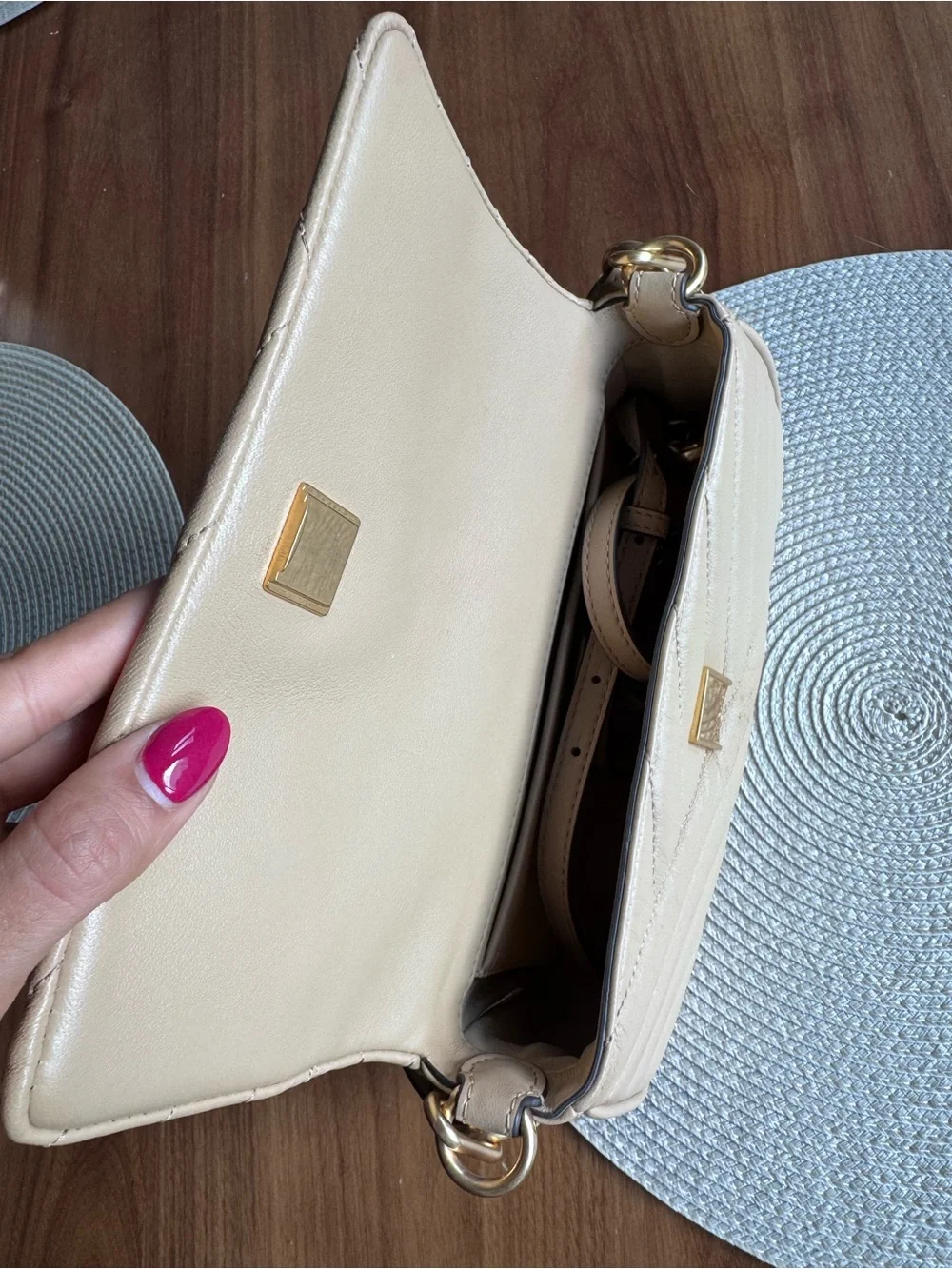 Tory Burch Beige Quilted Leather Shoulder Bag with Gold Logo
